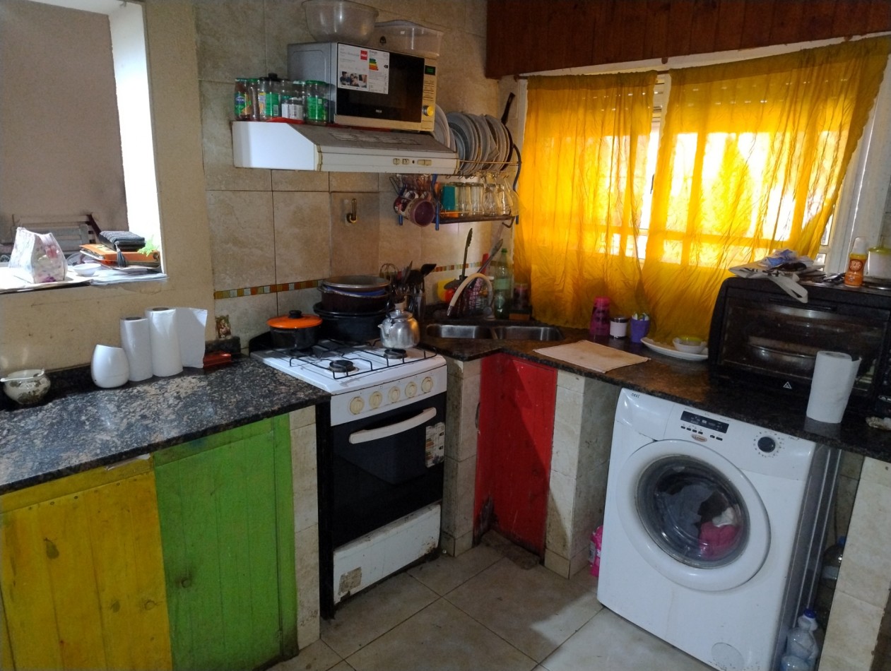 Casa en venta. Chacabuco 360