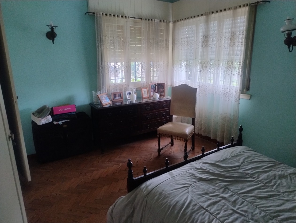 Casa en venta! Pedro Gambaro 1157