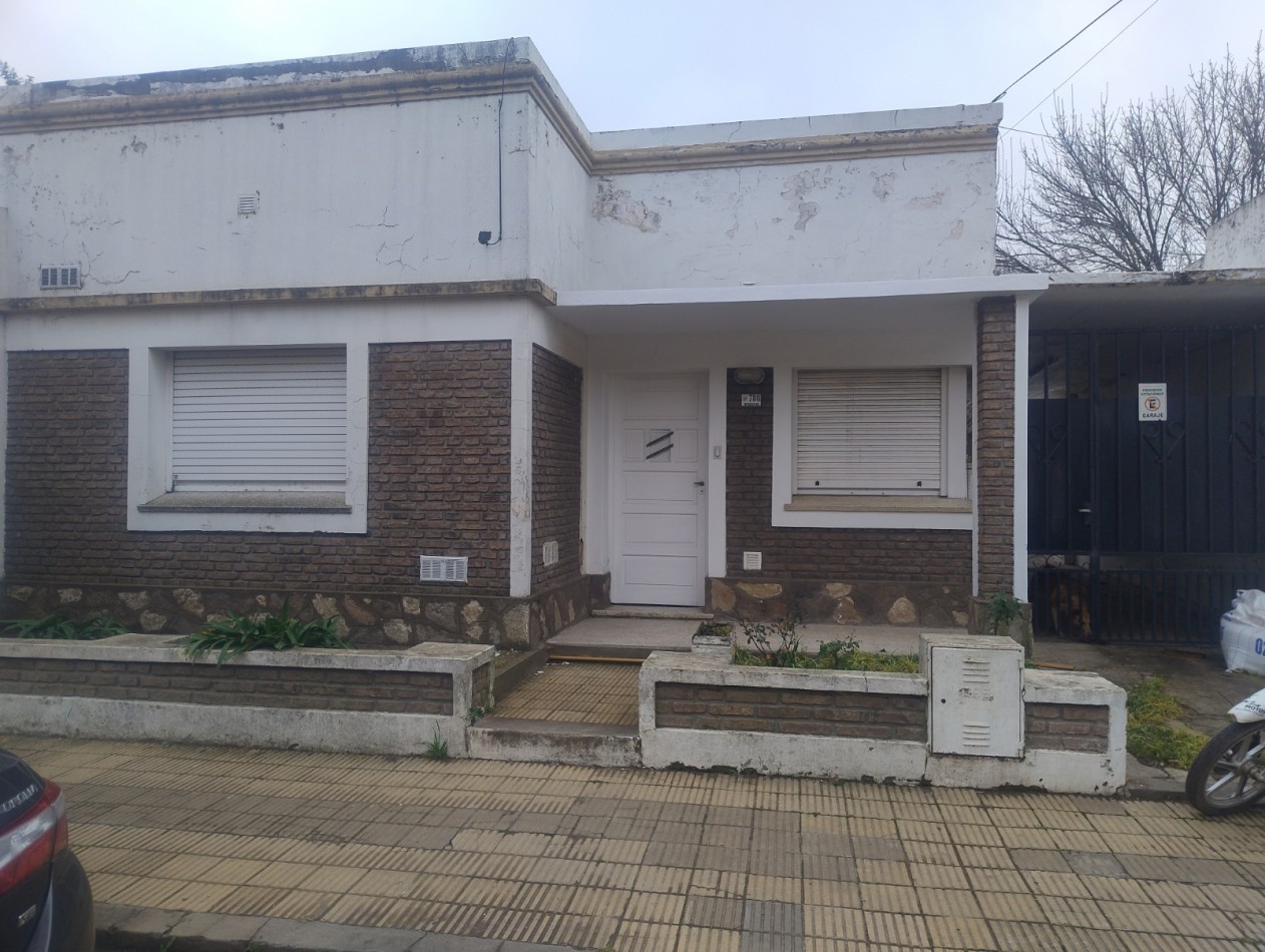Casa en calle Saavedra 788