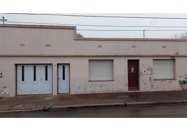 Casa centrica sobre calle Alberti
