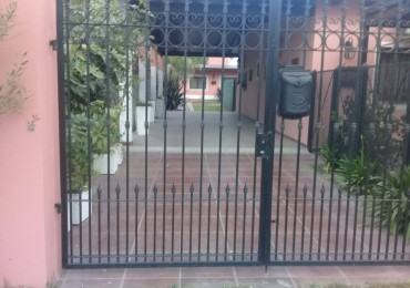 Casa en barrio de quintas